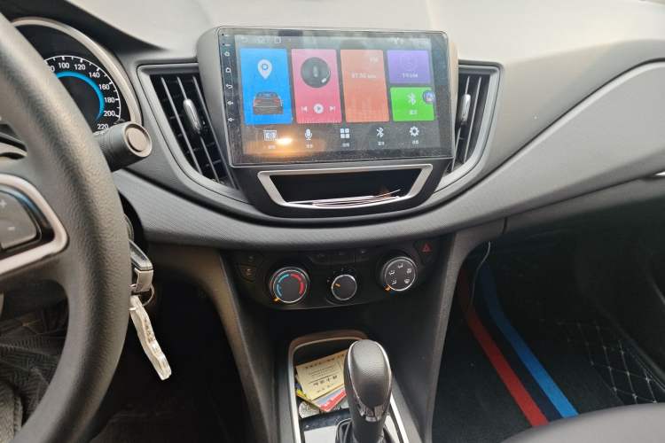 Used Chevrolet Cavalier 2018 320 Automatic Xinyue Edition Audio And AC Panel