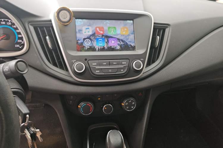Used Chevrolet Cavalier 2018 320 Automatic Xinyue Edition Audio And AC Panel