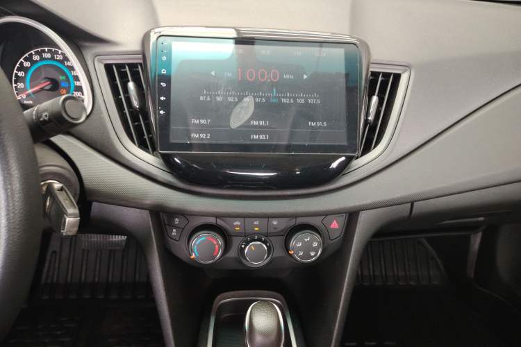 Used Chevrolet Cavalier 2018 320 Automatic Enjoyment Sunroof Edition Audio And AC Panel