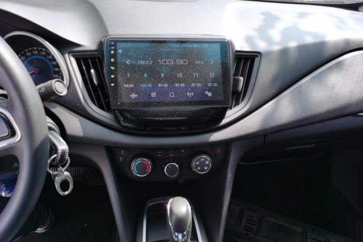 Used Chevrolet Cavalier 2018 320 Automatic Xinyue Edition Audio And AC Panel
