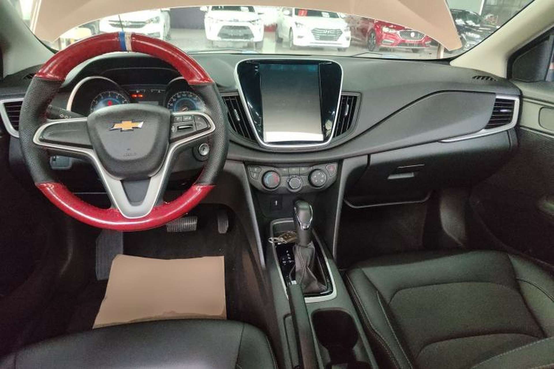 Used Chevrolet Cavalier 2018 320 Automatic Xinyue Edition Center Console