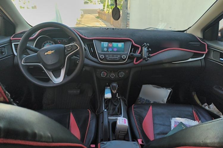 Used Chevrolet Cavalier 2018 320 Automatic Xinyue Edition Center Console