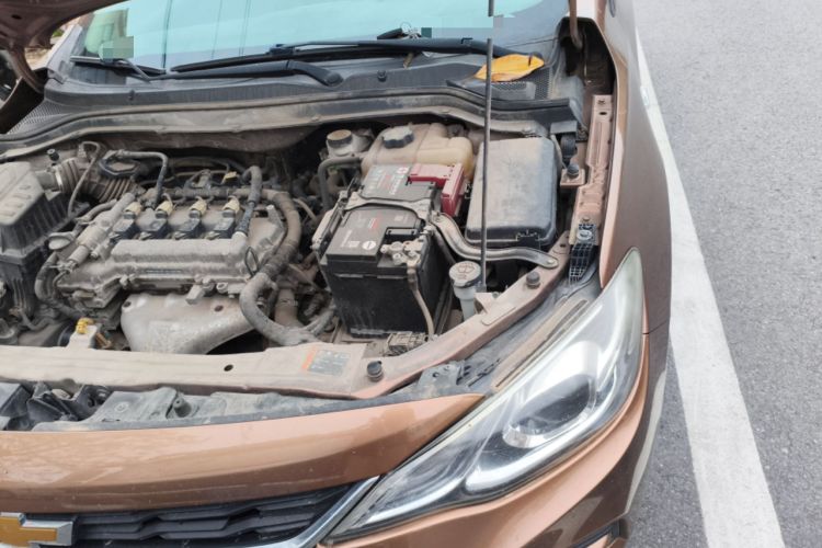Used Chevrolet Cavalier 2018 320 Automatic Xinyue Edition Engine Bay Left