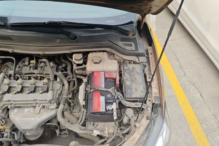 Used Chevrolet Cavalier 2018 320 Automatic Xinyue Edition Engine Bay Left