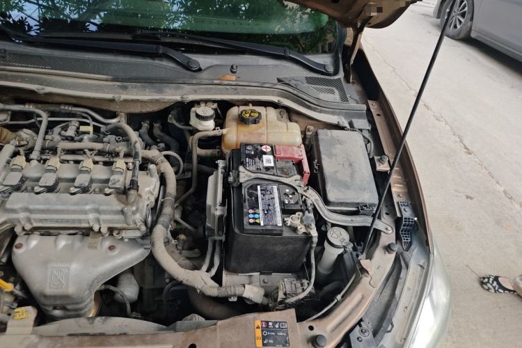 Used Chevrolet Cavalier 2018 320 Automatic Xinyue Edition Engine Bay Left