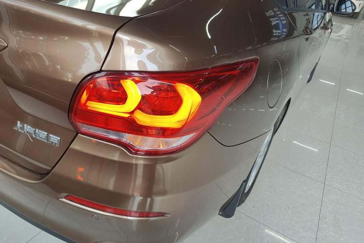 Used Chevrolet Cavalier 2018 320 Automatic Xinyue Edition Exterior 3