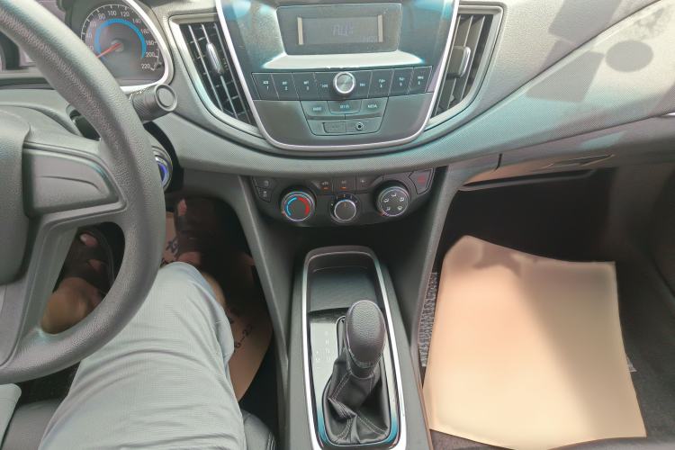 Used Chevrolet Cavalier 2018 320 Automatic Enjoyment Sunroof Edition Gear Lever