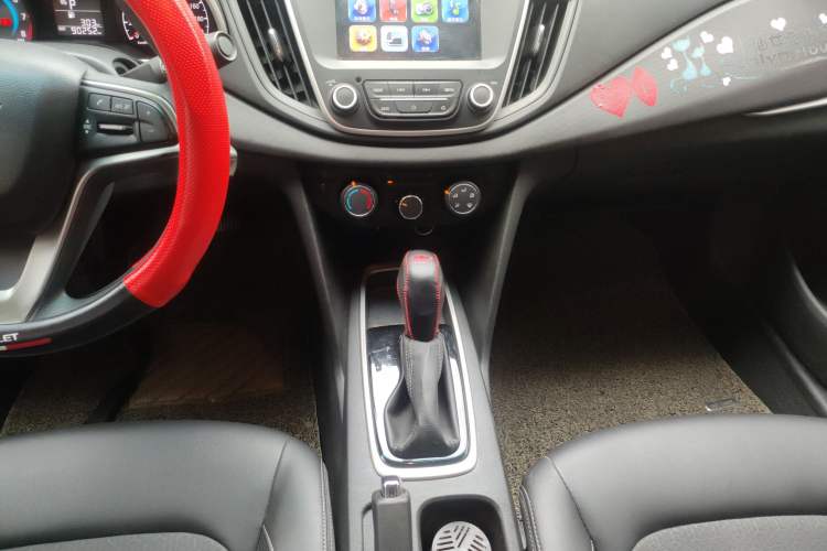 Used Chevrolet Cavalier 2018 320 Automatic Xinyue Edition Gear Lever