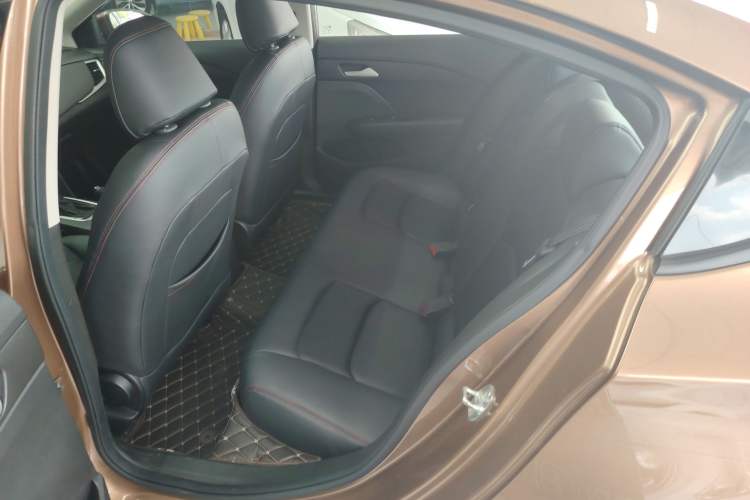 Used Chevrolet Cavalier 2018 320 Automatic Enjoyment Sunroof Edition Interior 4