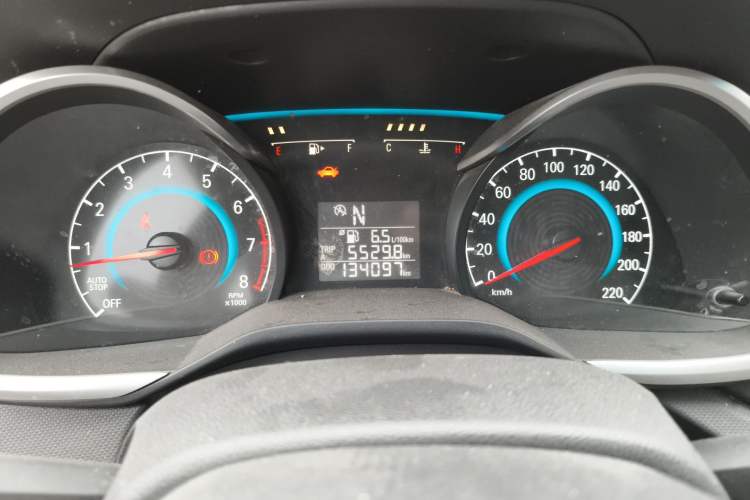 Used Chevrolet Cavalier 2018 320 Automatic Xinyue Edition Odometer Close Up