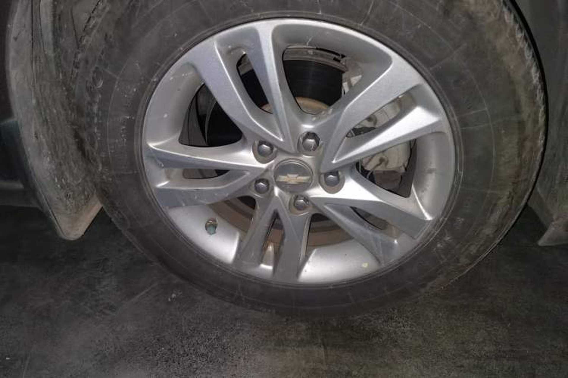 Used Chevrolet Cavalier 2018 320 Manual Xinyue Edition Right Front Wheel Hub