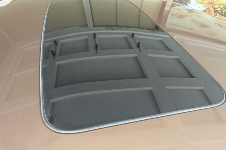 Used Chevrolet Cavalier 2018 320 Automatic Enjoyment Sunroof Edition Roof