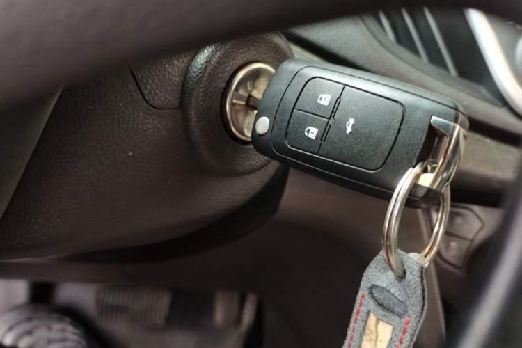 Used Chevrolet Cavalier 2018 320 Automatic Enjoyment Sunroof Edition Vehicle Key