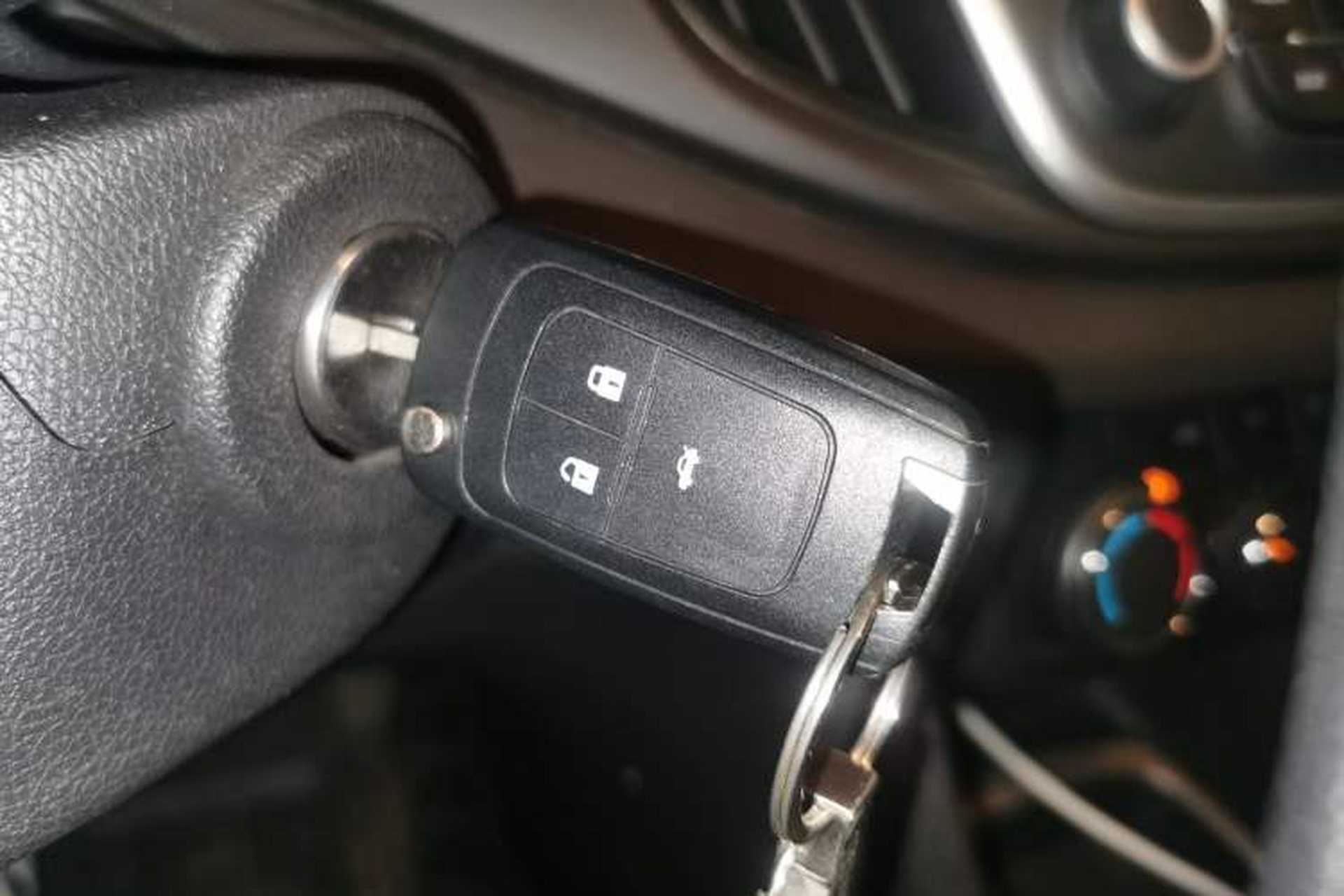 Used Chevrolet Cavalier 2018 320 Manual Xinyue Edition Vehicle Key