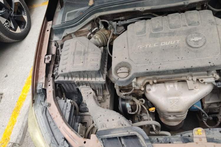 Used Chevrolet Cavalier 2018 320 Automatic Xinyue Edition Engine Bay Right