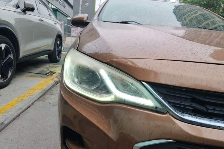 Used Chevrolet Cavalier 2018 320 Automatic Xinyue Edition Right Front Headlight