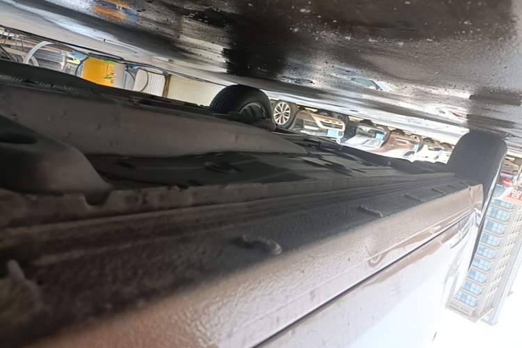 Used Chevrolet Cavalier 2018 320 Automatic Xinyue Edition Right Side Sill