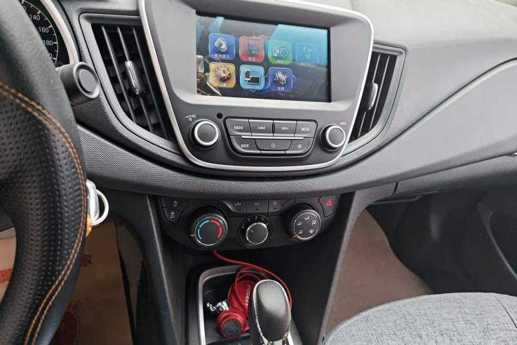Used Chevrolet Cavalier 2018 320 Automatic Enjoyment Sunroof Edition Audio And AC Panel