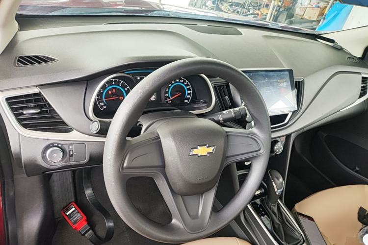 Used Chevrolet Cavalier 2018 320 Automatic Enjoyment Sunroof Edition Center Console