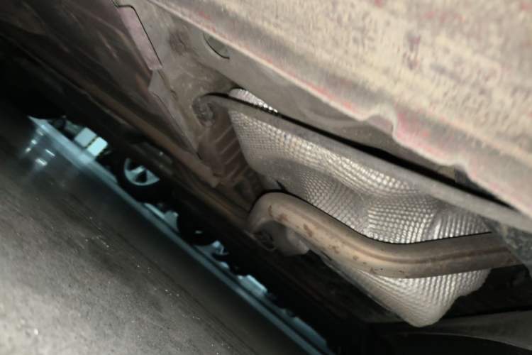 Used Chevrolet Cavalier 2018 320 Manual Xinyue Edition Chassis Rear Left