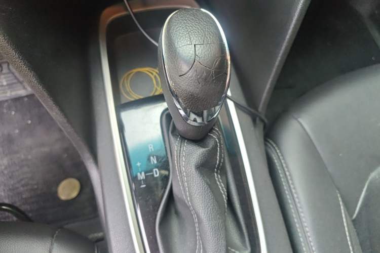 Used Chevrolet Cavalier 2018 320 Automatic Xinyue Edition Gear Lever
