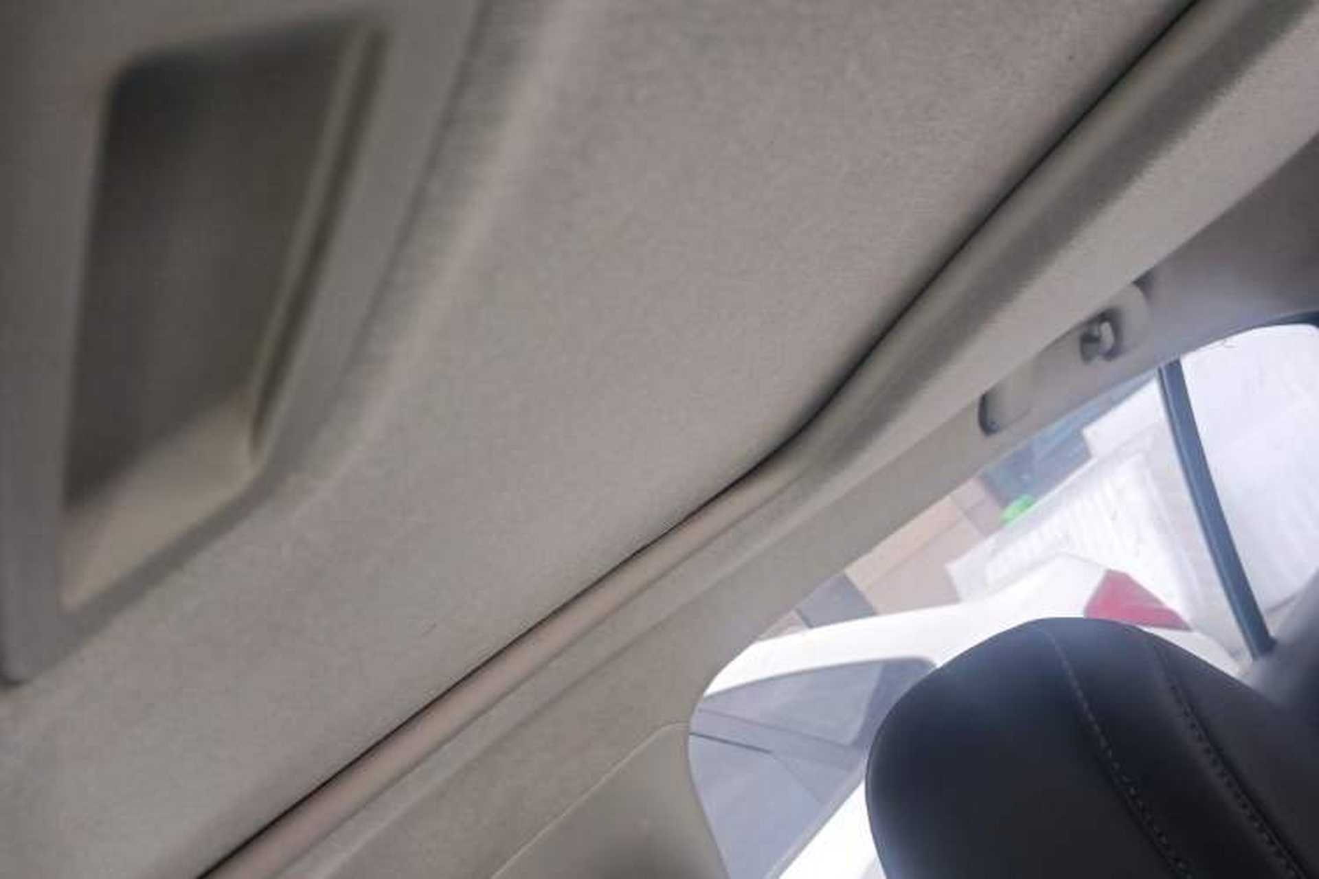 Used Chevrolet Cavalier 2018 320 Automatic Xinyue Edition Headliner