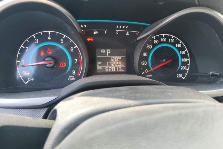 Used Chevrolet Cavalier 2018 320 Automatic Enjoyment Sunroof Edition Odometer Close Up