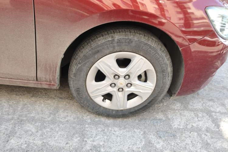 Used Chevrolet Cavalier 2018 320 Automatic Enjoyment Sunroof Edition Right Front Wheel Hub