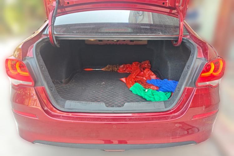 Used Chevrolet Cavalier 2018 320 Automatic Xinyue Edition Trunk