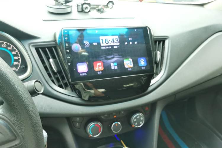 Used Chevrolet Cavalier 2018 320 Automatic Enjoyment Sunroof Edition Audio And AC Panel