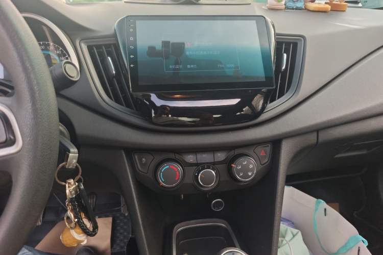Used Chevrolet Cavalier 2018 320 Manual Xinyue Edition Audio And AC Panel