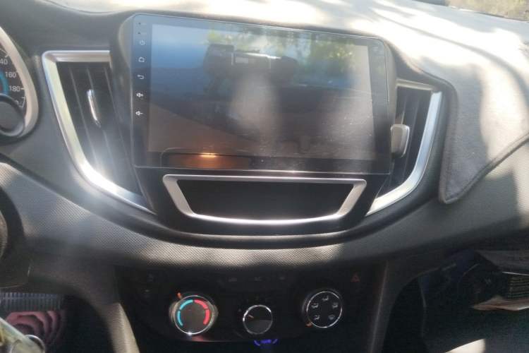 Used Chevrolet Cavalier 2018 320 Automatic Enjoyment Sunroof Edition Audio And AC Panel