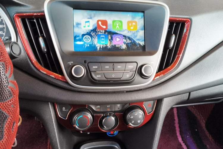 Used Chevrolet Cavalier 2018 320 Manual Xinyue Edition Audio And AC Panel