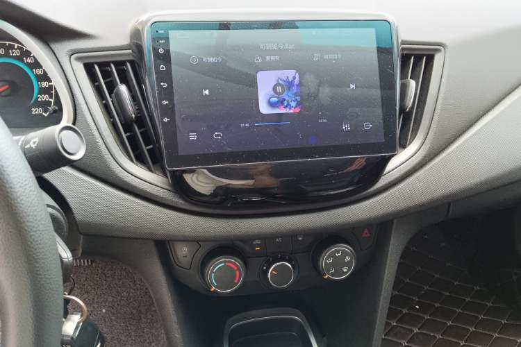 Used Chevrolet Cavalier 2018 320 Manual Enjoyment Edition Audio And AC Panel