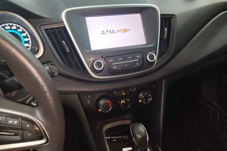 Used Chevrolet Cavalier 2018 320 Automatic Xinyue Edition Audio And AC Panel