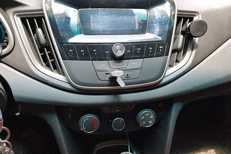 Used Chevrolet Cavalier 2018 320 Automatic Enjoyment Sunroof Edition Audio And AC Panel