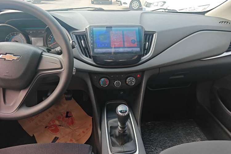 Used Chevrolet Cavalier 2018 320 Manual Enjoyment Edition Audio And AC Panel