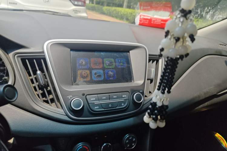 Used Chevrolet Cavalier 2018 320 Manual Xinyue Edition Audio And AC Panel