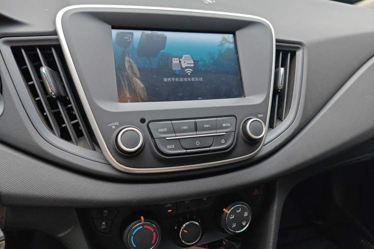 Used Chevrolet Cavalier 2018 320 Automatic Xinyue Edition Audio And AC Panel