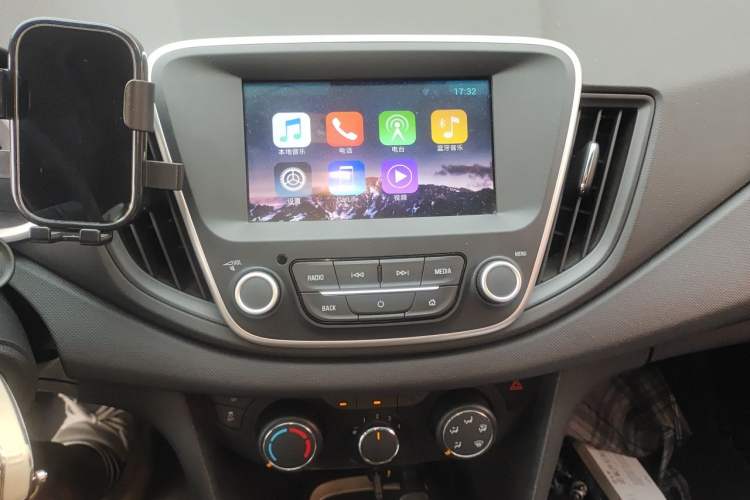 Used Chevrolet Cavalier 2018 320 Automatic Xinyue Edition Audio And AC Panel
