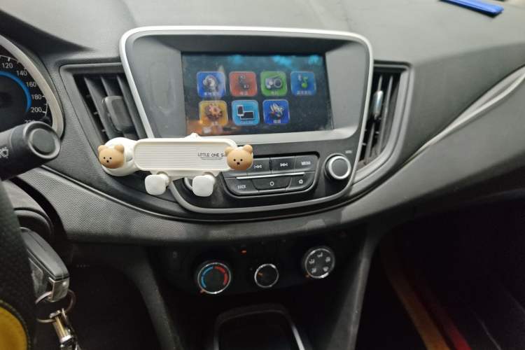 Used Chevrolet Cavalier 2018 320 Manual Enjoyment Edition Audio And AC Panel