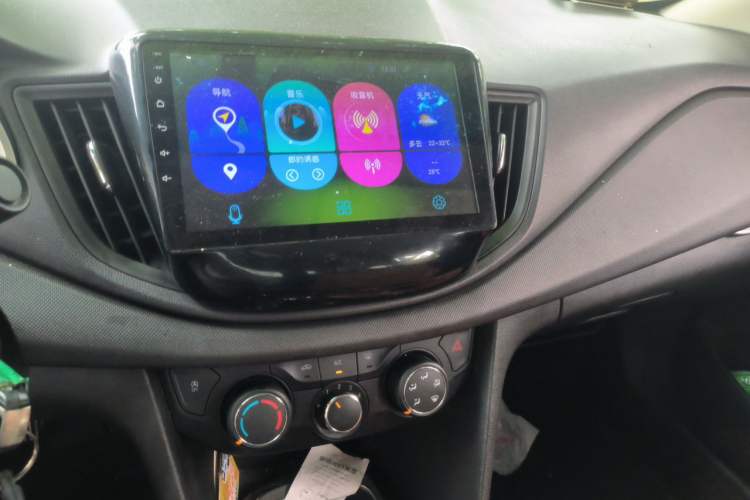 Used Chevrolet Cavalier 2018 320 Manual Enjoyment Edition Audio And AC Panel