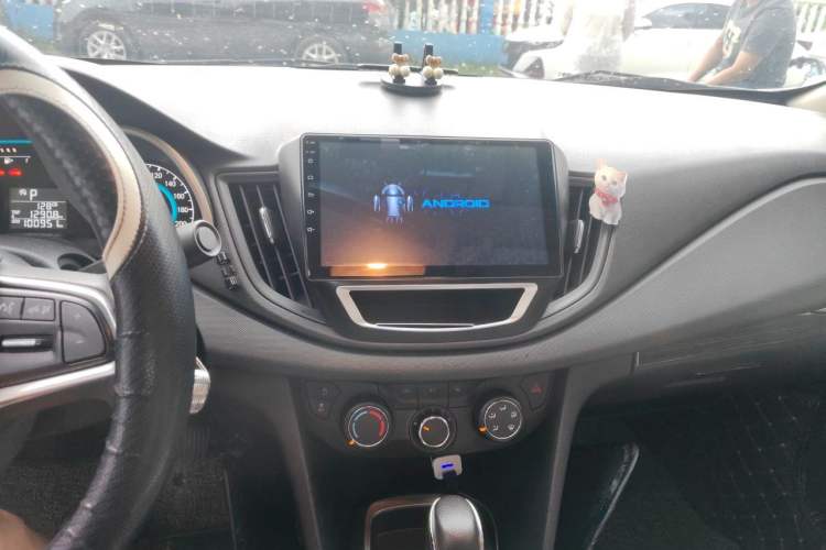 Used Chevrolet Cavalier 2018 320 Automatic Xinyue Edition Audio And AC Panel
