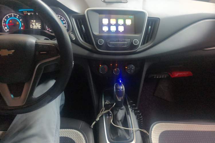 Used Chevrolet Cavalier 2018 320 Automatic Xinyue Edition Audio And AC Panel