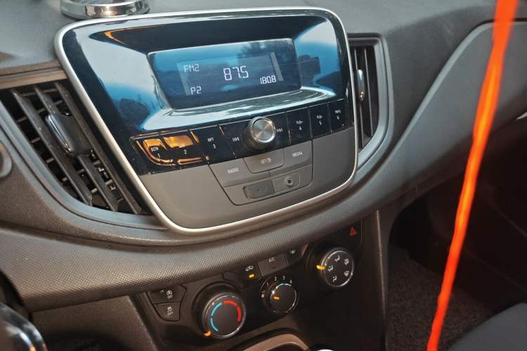 Used Chevrolet Cavalier 2018 320 Automatic Enjoyment Sunroof Edition Audio And AC Panel