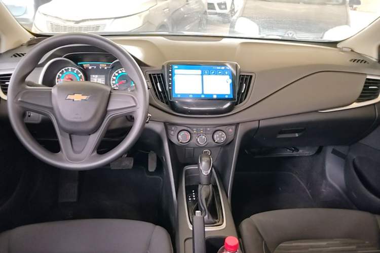 Used Chevrolet Cavalier 2018 320 Automatic Enjoyment Sunroof Edition Center Console
