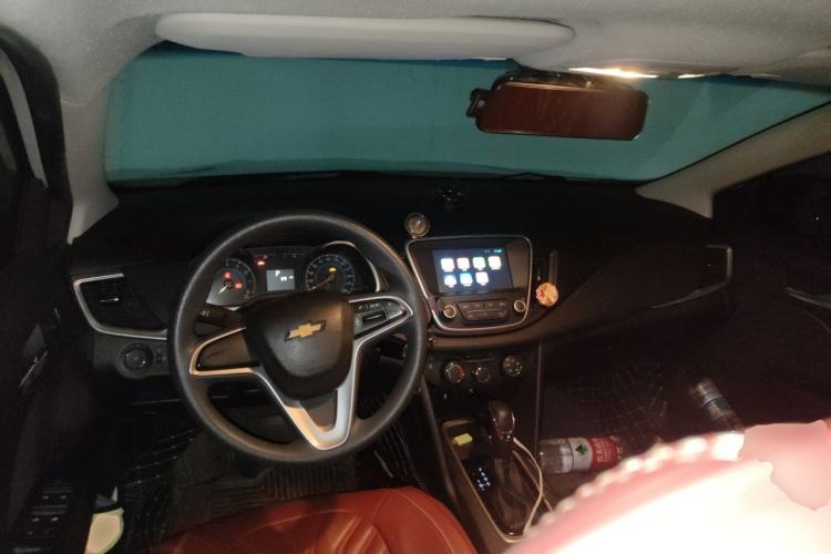 Used Chevrolet Cavalier 2018 320 Automatic Xinyue Edition Center Console