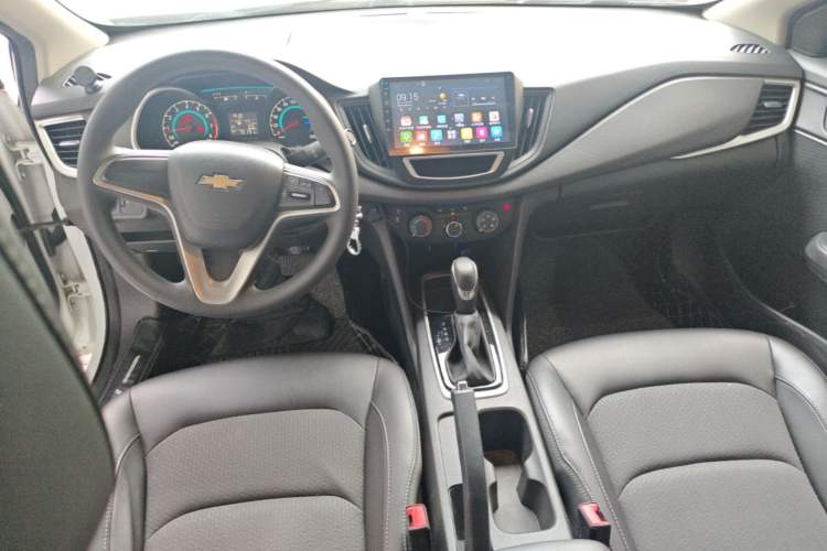 Used Chevrolet Cavalier 2018 320 Automatic Xinyue Edition Center Console