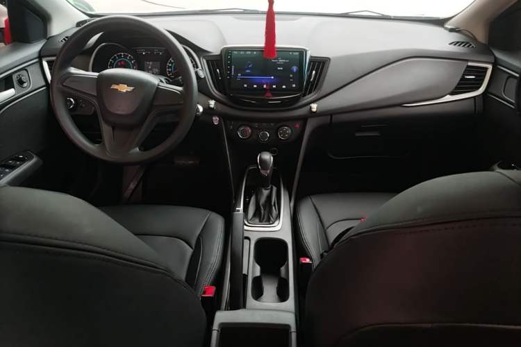 Used Chevrolet Cavalier 2018 320 Automatic Enjoyment Sunroof Edition Center Console
