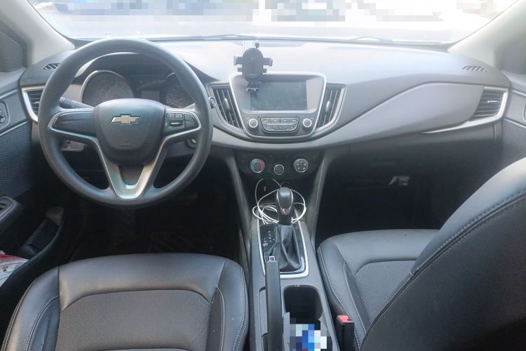 Used Chevrolet Cavalier 2018 320 Automatic Xinyue Edition Center Console